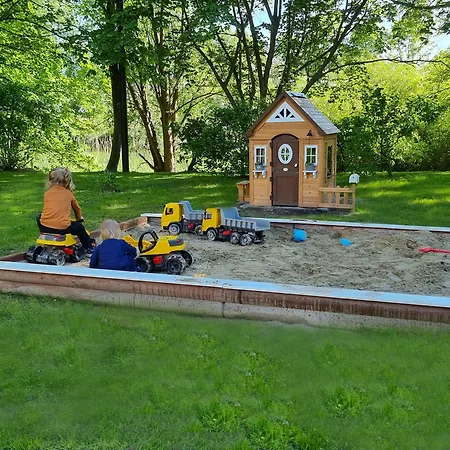 Land Gut Hermann فندق 3*